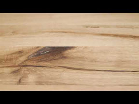 Video eines Tisches aus Altholz Eiche mit geschliffener Oberfläche
